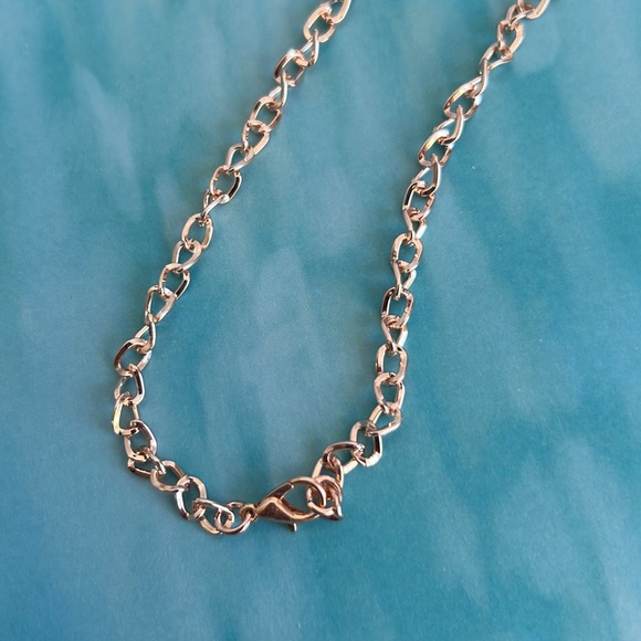 Owl Necklace Pendant Chain 15.5" (lenght) approx. - Picture 5 of 12